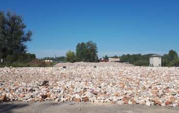 Daudzstāvu namu graustu nojaukšana