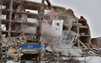 Darbi Viestura ielā 44