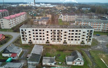 Uzsākta grausta nojaukšana Ziemeļu ielā 1, Jēkabpilī