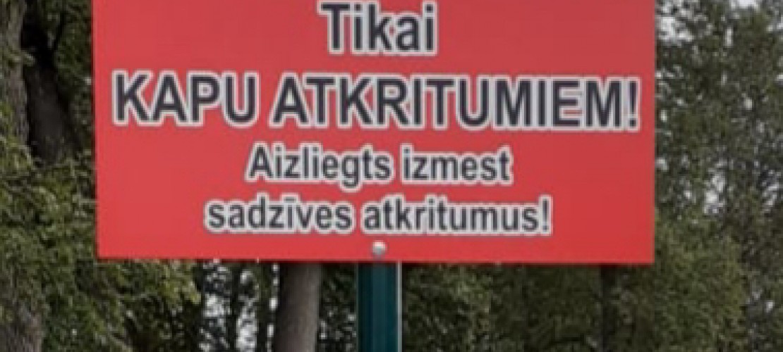 Kapeles kapos pie atkritumu laukuma uzstādīta videonovērošanas kamera