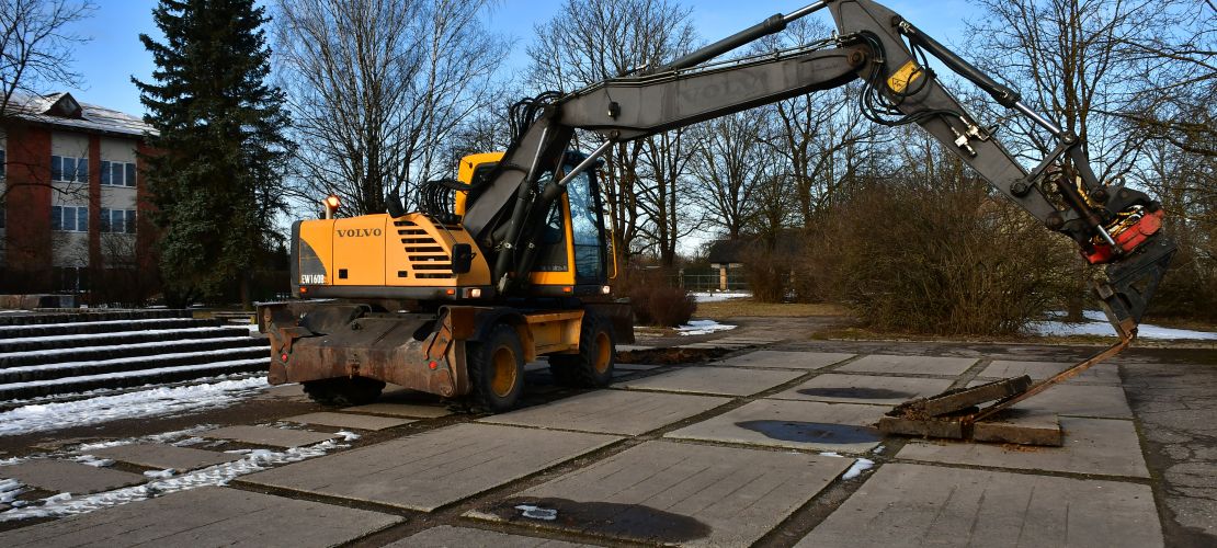 Uzsākta Oskara Kalpaka laukuma pārbūve